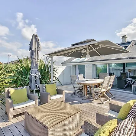 Les Pieds Dans L'eau 8 Personnes