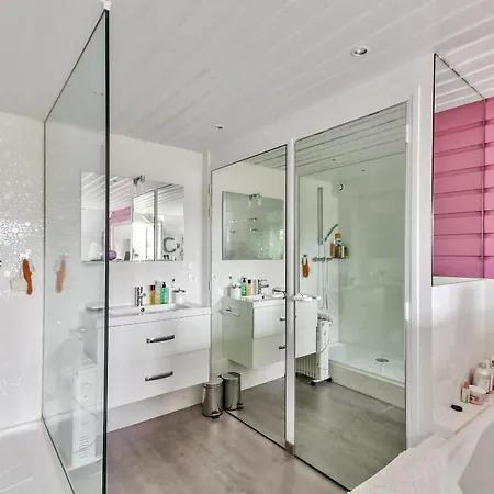 Les Pieds Dans L'eau 8 Personnes بيت للعطل *