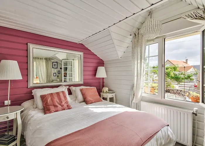 Les Pieds Dans L'eau 8 Personnes * אסנלס