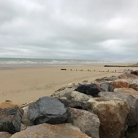 Les Pieds Dans L'eau 8 Personnes * Asnelles