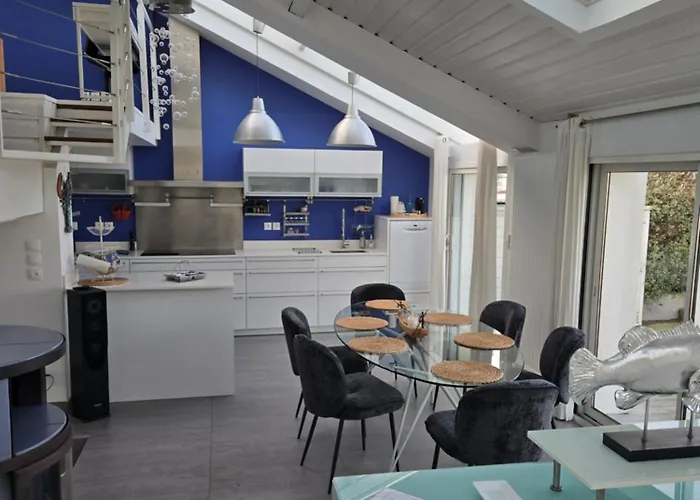 Les Pieds Dans L'eau 8 Personnes Holiday home Asnelles