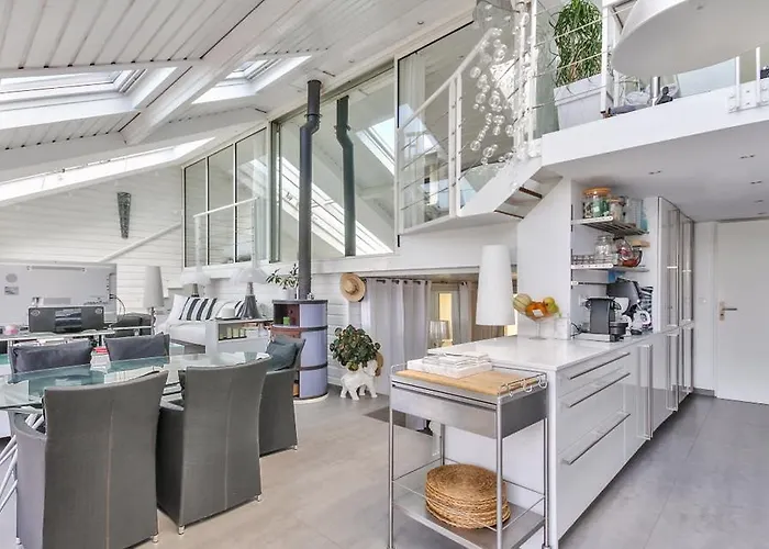 Les Pieds Dans L'eau 8 Personnes Holiday home