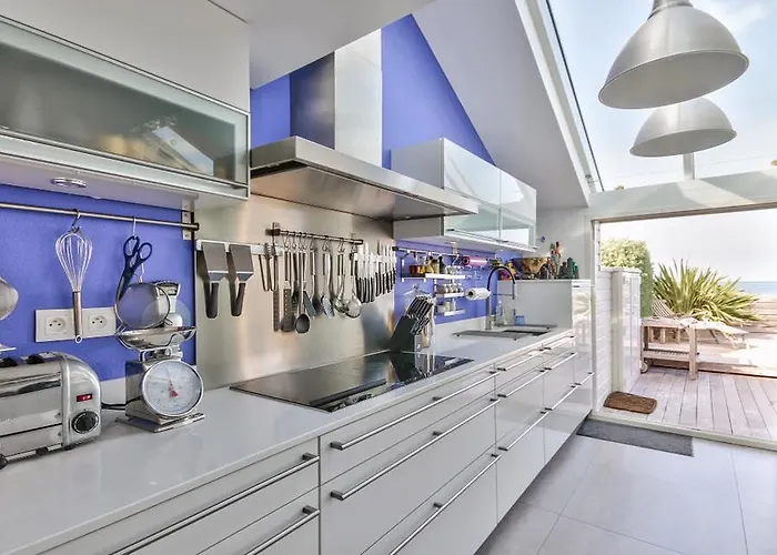 Holiday home Les Pieds Dans L'eau 8 Personnes *