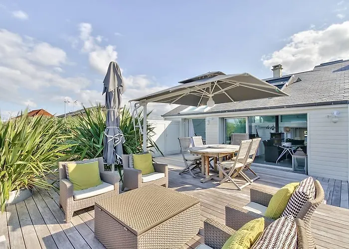 Les Pieds Dans L'eau 8 Personnes