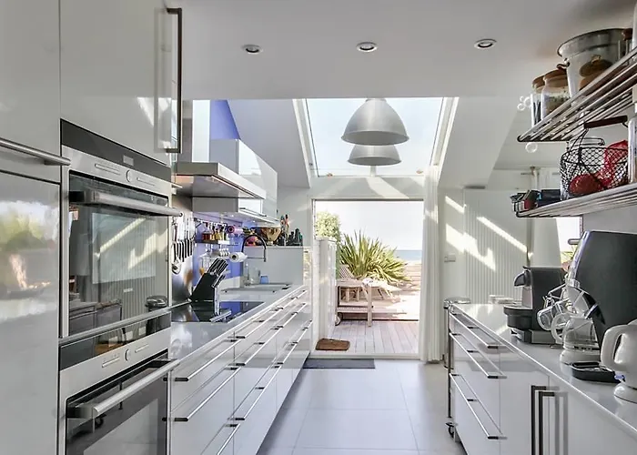 Les Pieds Dans L'eau 8 Personnes *